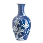 ваза asiatides corolla sakura blue white