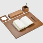 подложка за бюро pinetti desk pad with side bands camel