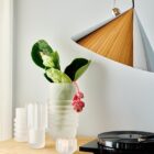 ваза tom dixon press frosted