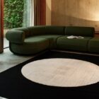 килим tom dixon disc black and white